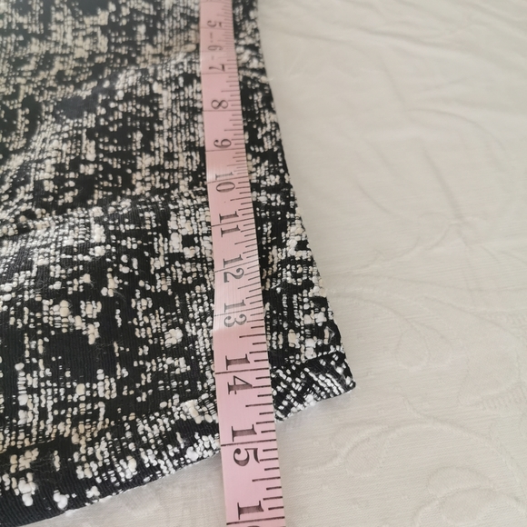 Halogen Black White Boucle Knit Skirt Size 2 - Picture 6 of 8